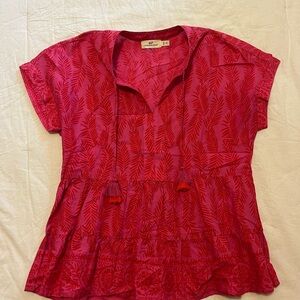 Vineyard Vines Red Leaf Pattern Blouse